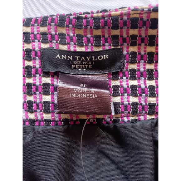 NWT Ann Taylor Tweed Pink Purple Black Pencil Skirt 6P Petite - Picture 9 of 11